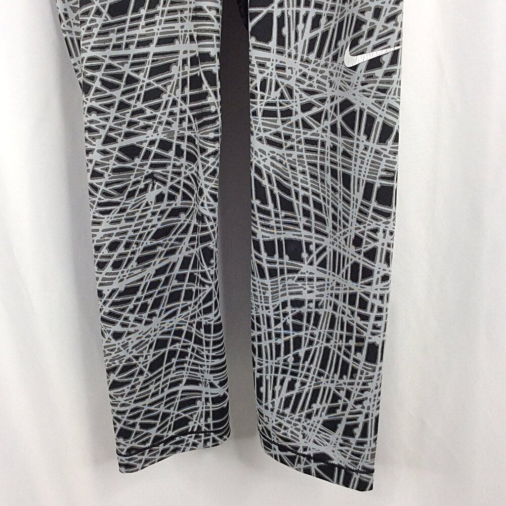 Nike Pro Cool Tracer Capris Womens Size XS Black White Training Leggings Workout - Picture 8 of 13